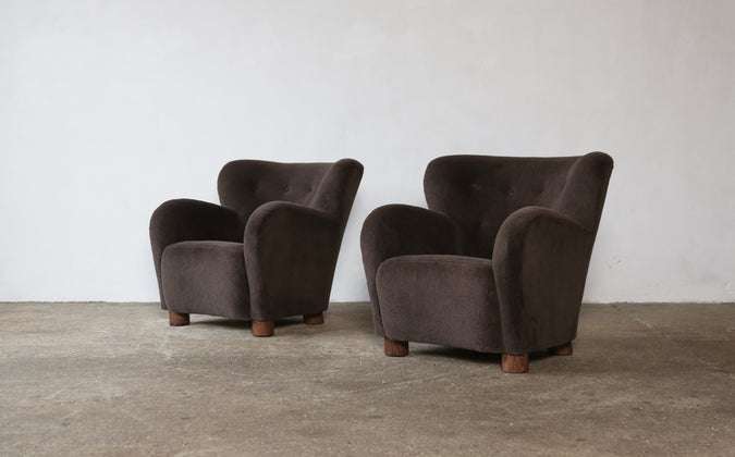 /products/pair-of-lounge-chairs-armchairs-upholstered-in-pure-alpaca