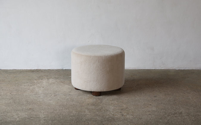 /products/low-round-ottoman-footstool-in-pure-alpaca