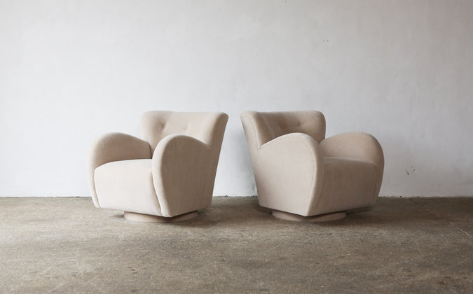 /products/superb-pair-of-swivel-lounge-chairs-upholstered-in-pure-alpaca