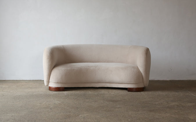 /products/curved-1950s-sofa-denmark