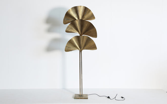 /products/original-tommaso-barbi-ginkgo-brass-floor-lamp-italy-1970s