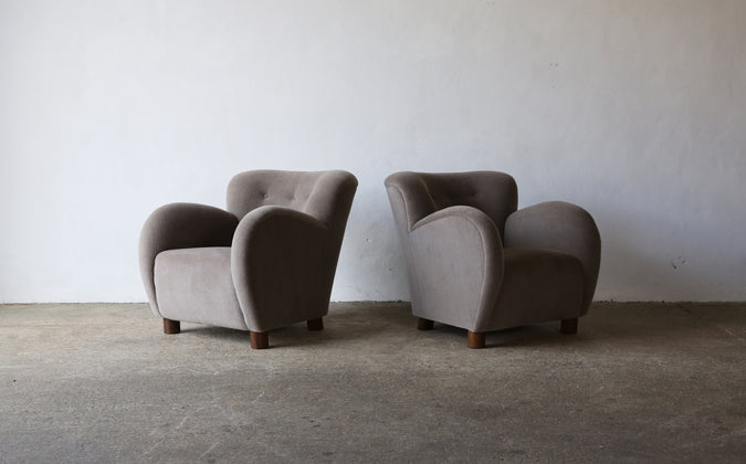 /products/superb-pair-of-lounge-chairs-newly-upholstered-in-pure-alpaca