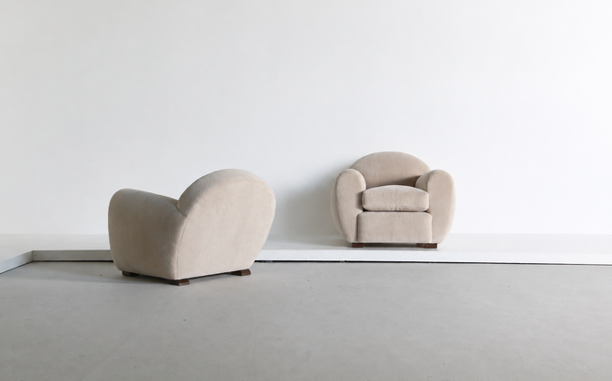 /products/superb-pair-of-round-leaning-club-chairs-upholstered-in-pure-alpaca