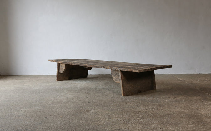 /products/monumental-coffee-display-table-of-18th-century-oak-france-no-2