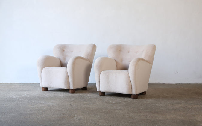 /products/pair-of-lounge-armchairs-upholstered-in-pure-alpaca