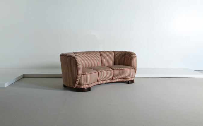/products/1940s-curved-danish-cabinetmaker-banana-sofa-newly-upholstered-in-alpaca