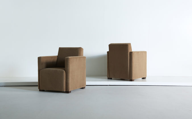 /products/pair-of-square-armed-leaning-club-chairs-upholstered-in-pure-alpaca