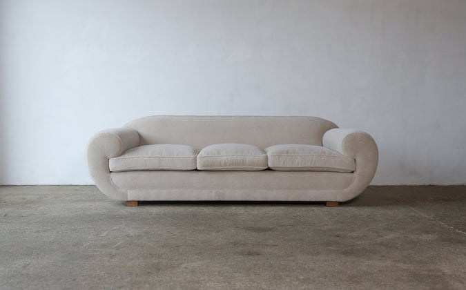 /products/a-superb-sofa-upholstered-in-pure-alpaca