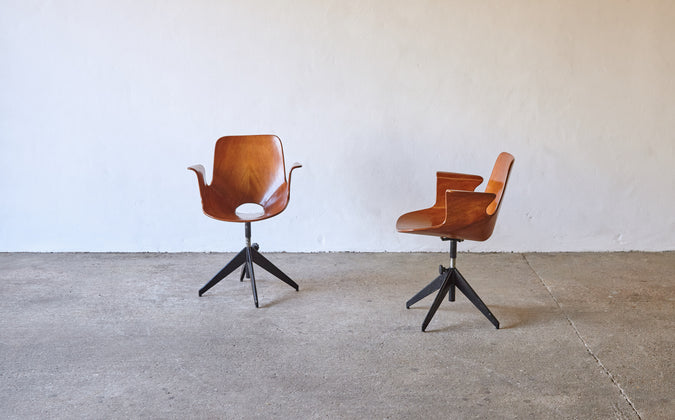 /products/pair-of-vittorio-nobili-for-fratelli-tagliabue-medea-desk-chairs-italy-1950s